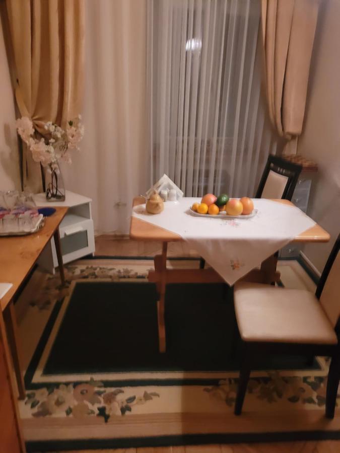 Pokoje Goscinne Victoria Красков Екстериор снимка